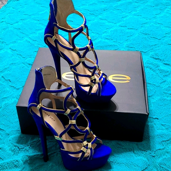 Bebe Blue Heels - Picture 1 of 12